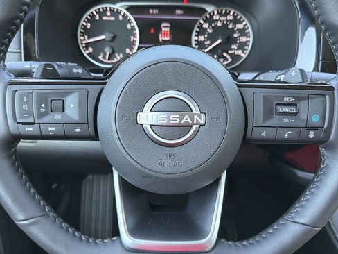 Certified 2025 Nissan Pathfinder SL AWD/4WD image 10
