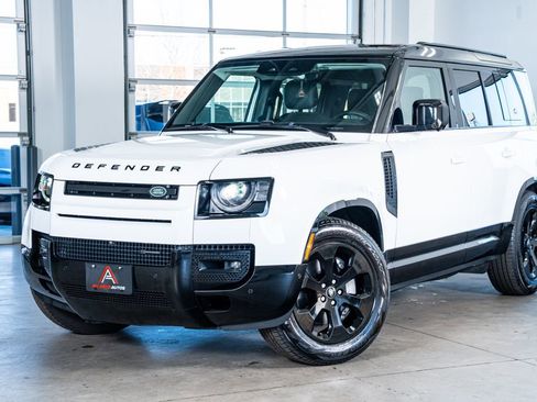 Used 2023 Land Rover Defender 110 X-Dynamic SE image 2