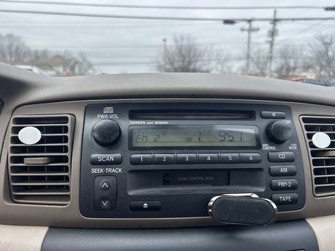 Used 2003 Toyota Corolla CE image 17