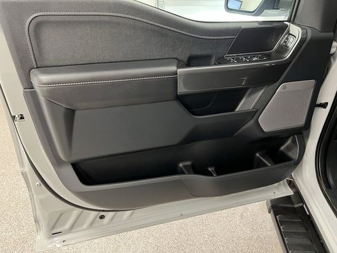 Used 2023 Ford F150 Lariat w/ Equipment Group 502A High image 28