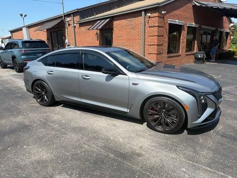 Used 2025 Cadillac CT5 V Blackwing w/ Parking Package RWD image 5