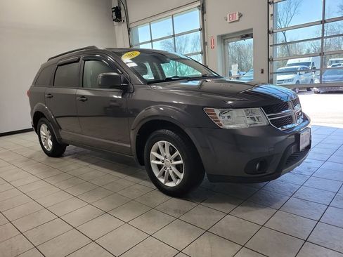 Used 2015 Dodge Journey SXT w/ Flexible Seating Group image 5