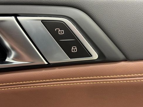 New 2026 BMW X6 M60i image 21