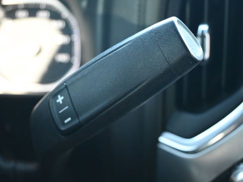 Used 2021 GMC Sierra 3500 SLT w/ SLT Convenience Package image 27