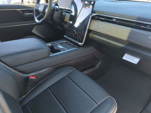 New 2024 GMC Sierra EV Denali image 28