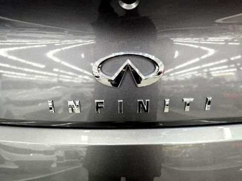 Used 2019 INFINITI Q60 3.0t Luxe w/ Essential Package image 40