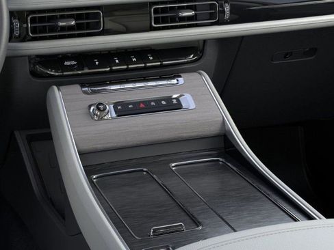 New 2026 Lincoln Aviator Reserve w/ Jet Appearance Package AWD/4WD image 15