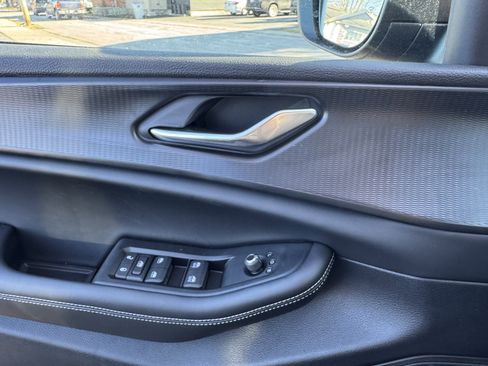 New 2025 Jeep Grand Cherokee Laredo X w/ Luxury Tech Group I image 15