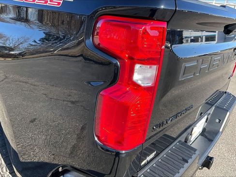 Used 2024 Chevrolet Silverado 1500 Custom Trail Boss w/ LPO, Dark Essentials Package image 30
