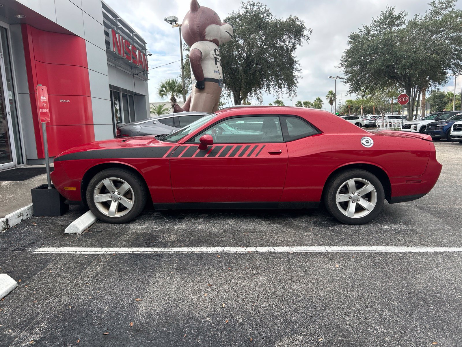 Used 2011 Dodge Challenger RWD image 1