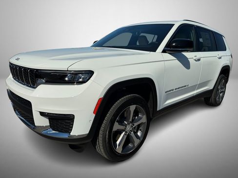 New 2025 Jeep Grand Cherokee L Limited w/ Luxury Tech Group II image 2