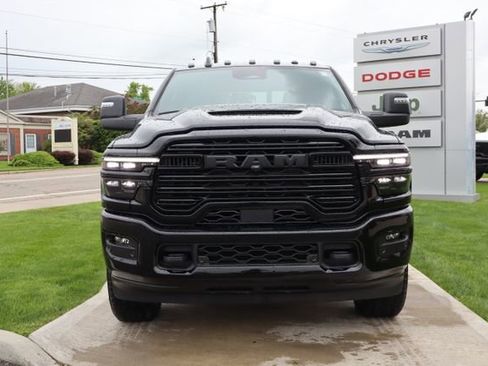 New 2026 RAM 3500 Laramie AWD/4WD image 8