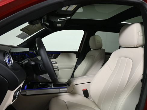 New 2026 Mercedes-Benz GLB 250 4MATIC image 13