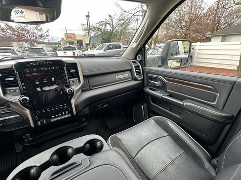 Used 2023 RAM 3500 Laramie AWD/4WD image 35