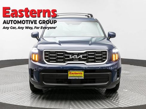 Used 2024 Kia Telluride S w/ S Sunroof Package AWD/4WD image 2