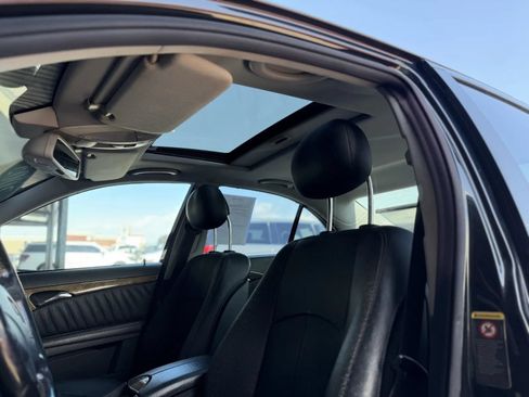 Used 2005 Mercedes-Benz E 500 Sedan image 19