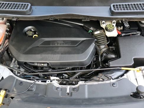 Used 2014 Ford Escape SE image 40