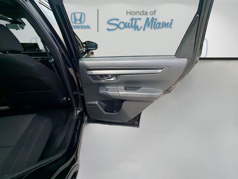 Certified 2025 Honda CR-V Sport image 29