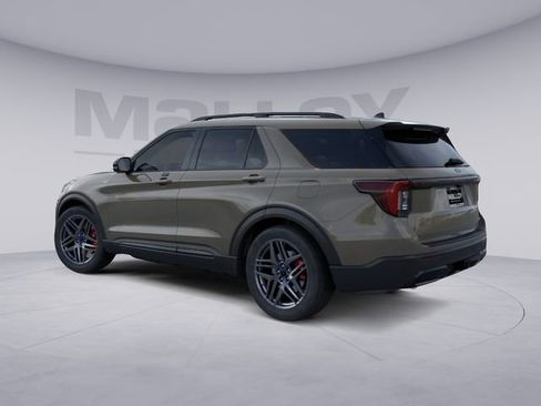 New 2026 Ford Explorer ST-Line w/ ST-Line Street Pack image 4