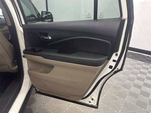 Used 2016 Honda Pilot EX-L image 17