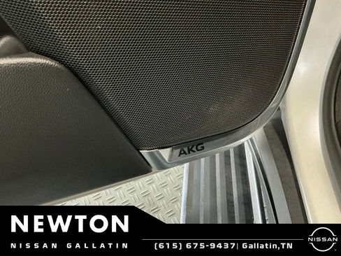 Used 2021 Cadillac Escalade ESV Sport Platinum RWD image 48