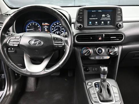 Used 2021 Hyundai Kona SEL FWD image 14