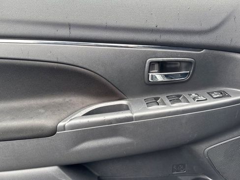 Used 2025 Mitsubishi Outlander Sport ES image 11