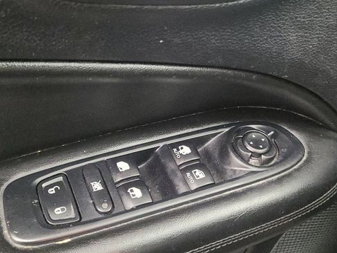 Used 2021 Jeep Compass Latitude w/ Sun and Sound Group AWD/4WD image 27