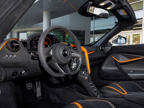 Used 2020 McLaren 720S Performance image 57