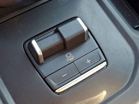 Used 2024 GMC Sierra 1500 Denali Ultimate image 24