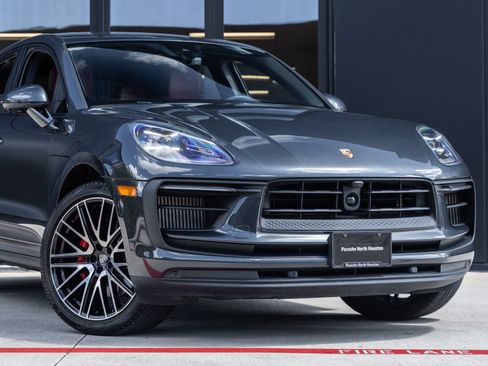 Used 2024 Porsche Macan S AWD/4WD image 9