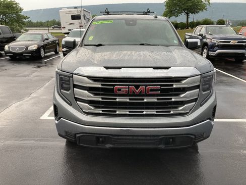 Used 2023 GMC Sierra 1500 SLE AWD/4WD image 2