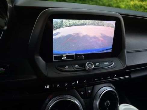 Used 2023 Chevrolet Camaro LT w/ Technology Package RWD image 8