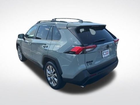 Used 2021 Toyota RAV4 XLE Premium AWD/4WD image 3