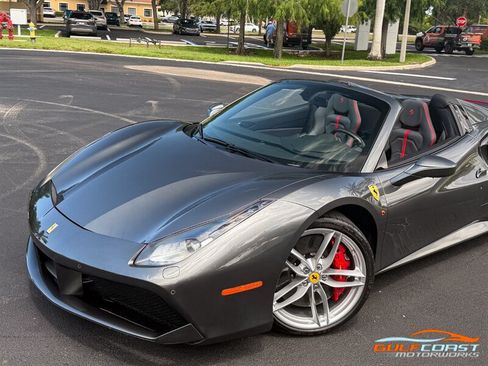 Used 2019 Ferrari 488 Spider RWD image 9