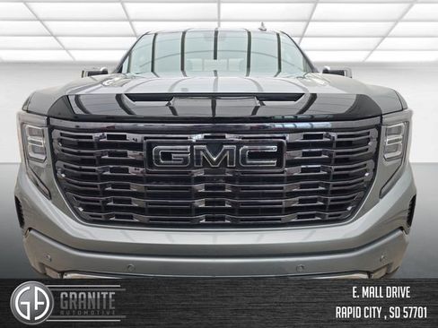 Used 2025 GMC Sierra 1500 Denali Ultimate image 8