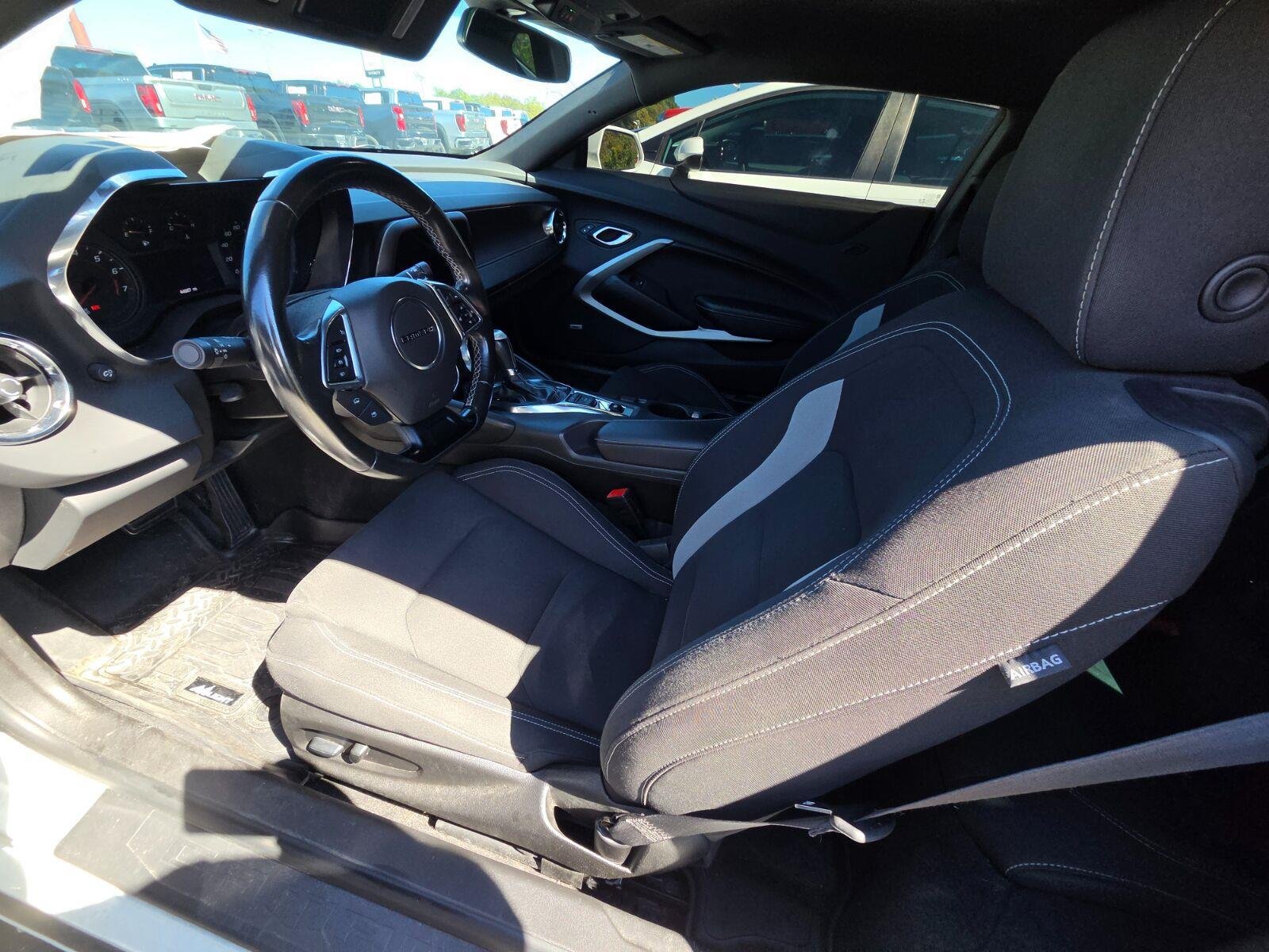 Used 2022 Chevrolet Camaro LT w/ RS Package RWD image 10