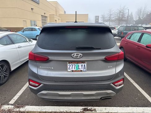 Used 2019 Hyundai Santa Fe SE image 3