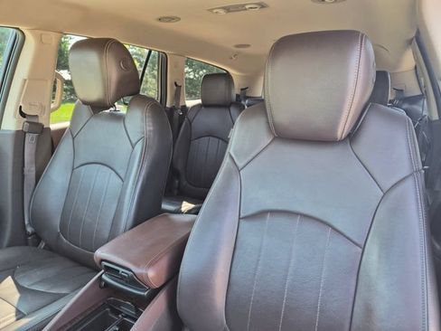 Used 2013 Buick Enclave Leather w/ Trailering Provision Package FWD image 16