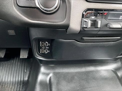 Used 2022 RAM 1500 Tradesman RWD image 17