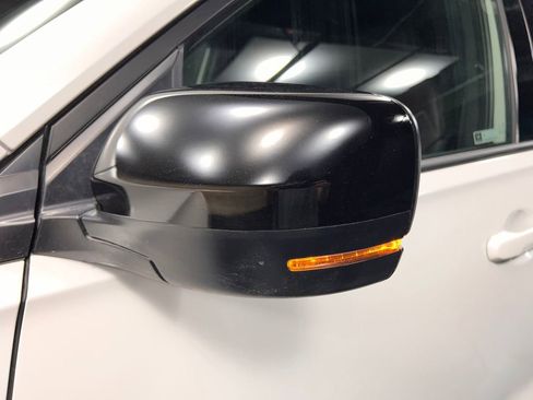 Used 2025 Honda Pilot Black Edition image 34