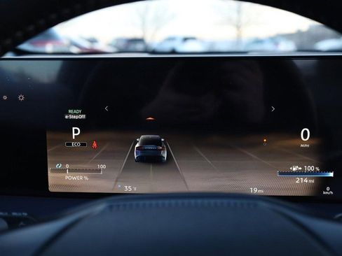 New 2026 Nissan Leaf Platinum+ w/ Cargo Package (Platinum+) image 12