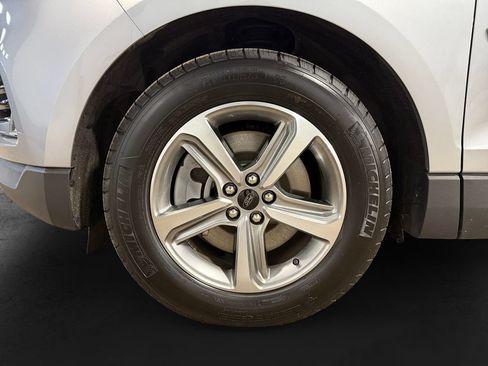Used 2023 Ford Edge SEL w/ Convenience Package AWD/4WD image 9
