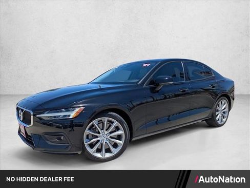 Used 2021 Volvo S60 T6 Momentum AWD/4WD image 1