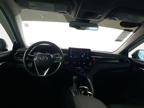 Used 2022 Toyota Camry LE image 30