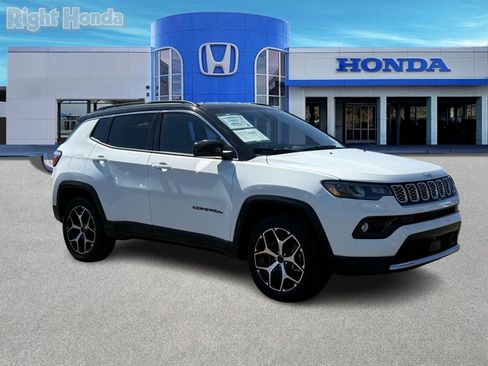 Used 2025 Jeep Compass Limited image 10