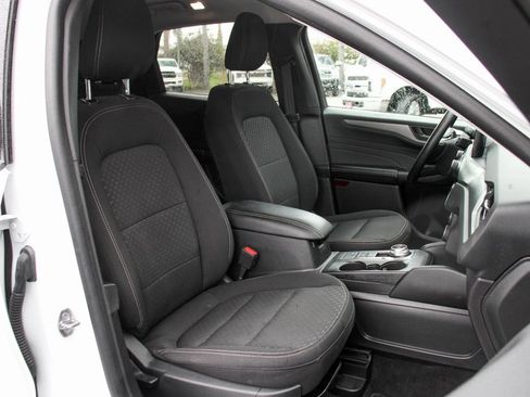 Used 2024 Ford Escape Active image 37