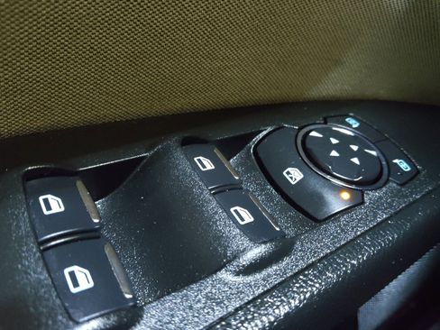 Used 2019 Ford Fusion S FWD image 27