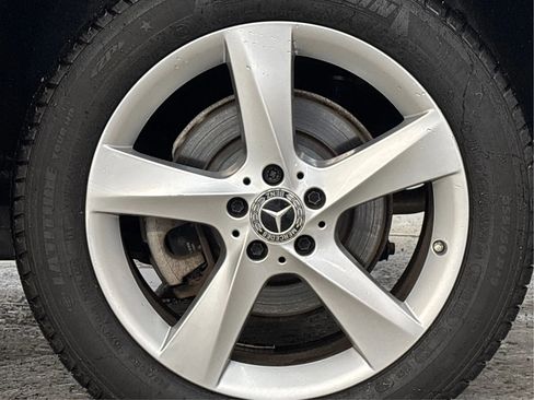 Used 2018 Mercedes-Benz GLE 350 4MATIC image 32