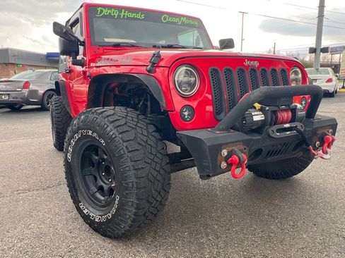Used 2016 Jeep Wrangler Sport image 4